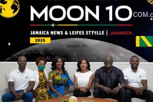 Moon 10 Com